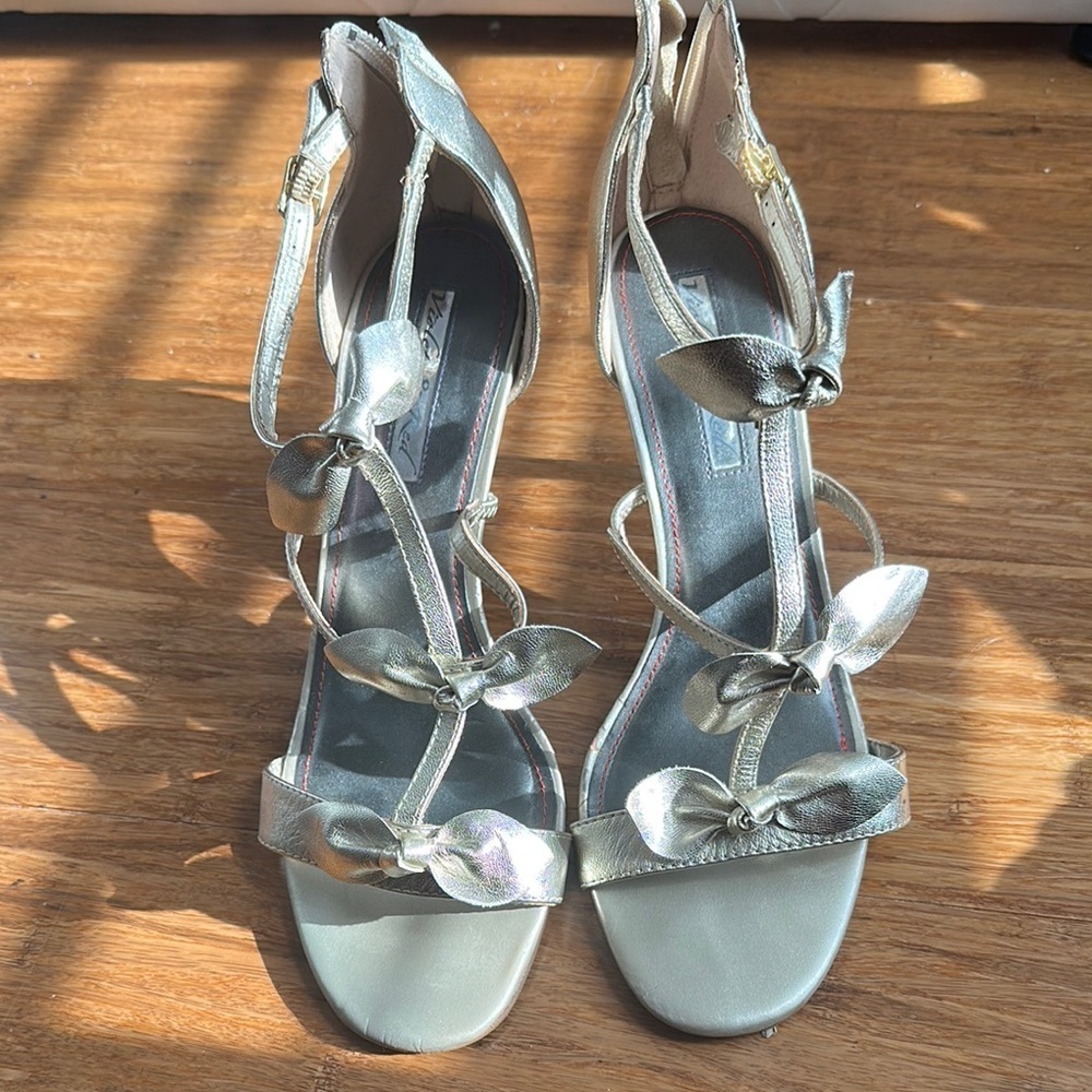 Elegant gold bow  Women's Sandals